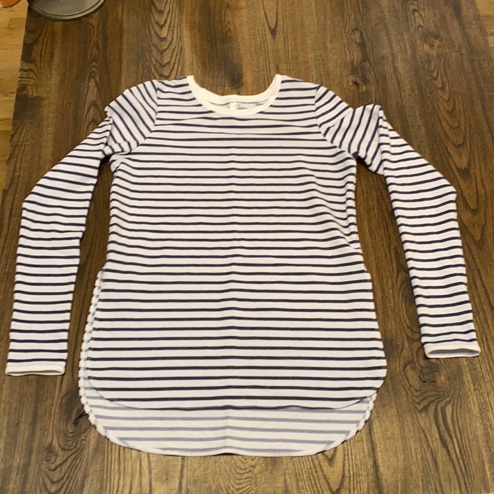 Lorna Jane Navy Blue and White Long Sleeve SIZE S